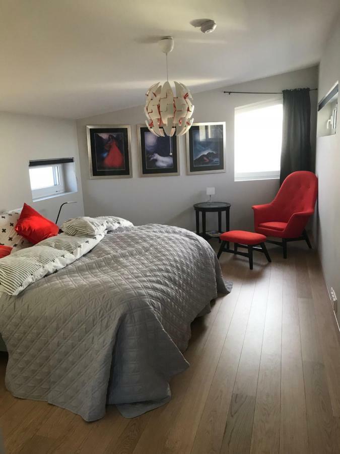 Lurn Sjohus Villa Reine Buitenkant foto