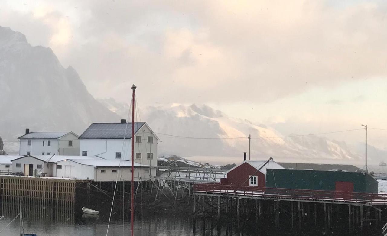 Lurn Sjohus Villa Reine Buitenkant foto